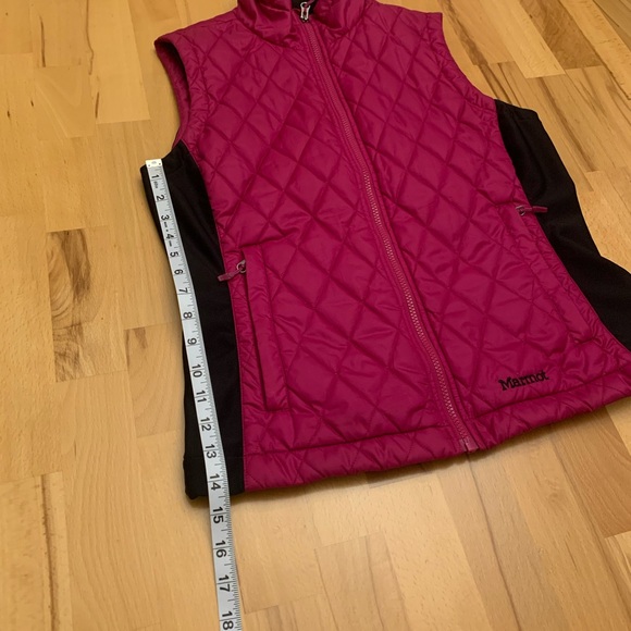 Marmot fuchsia quilted vest size S/P - Picture 12 of 15
